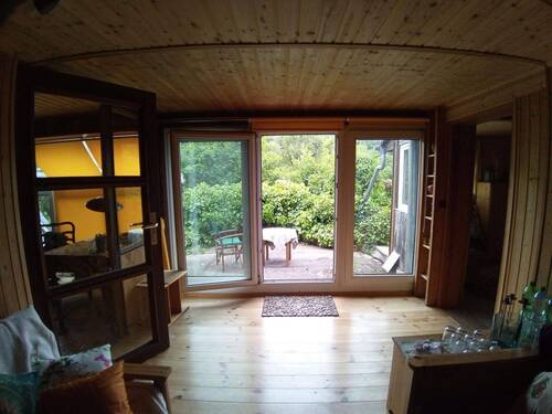 Blick zur Terrasse - Mehrfamilienhaus, Wohnhaus mit 50,00 m&sup2; in Mansfeld zum Kaufen