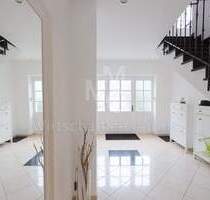 Ein Traumhaus auf einem parkähnlichen Grundstück - Isernhagen / Altwarmbüchen