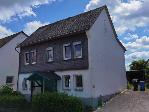 Bild 2 - 7 Zimmer Einfamilienhaus zum Kaufen in Sinn / Fleisbach