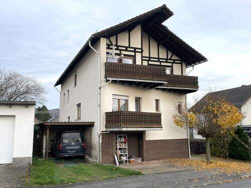 Bild 2 - 6 Zimmer Einfamilienhaus zum Kaufen in Biedenkopf / Wallau (Lahn)