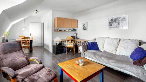 Wohnzimmer 3 - 2 Zimmer Etagenwohnung zum Kaufen in Rendsburg