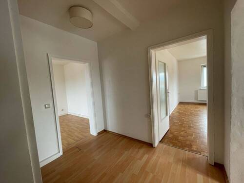 leer - Eingangsbereich, Flur 2.jpg - 