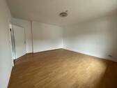 leer - gr. Schlafzimmer 1.jpg - Etagenwohnung mit 68,00 m² in Penzberg zum Kaufen