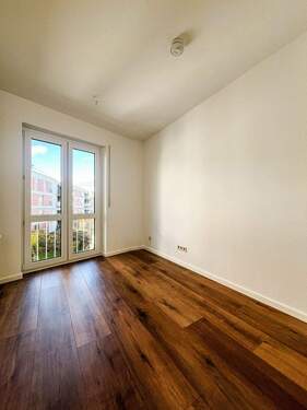 Zimmer 2 - 