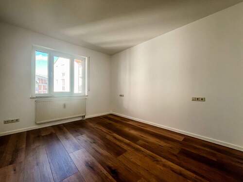 Zimmer 3 - 