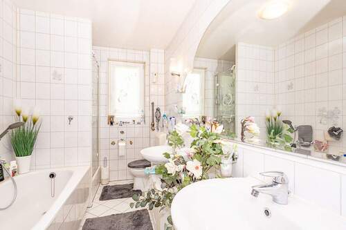 Badezimmer - Stabil investieren - Westend mit Perspektive