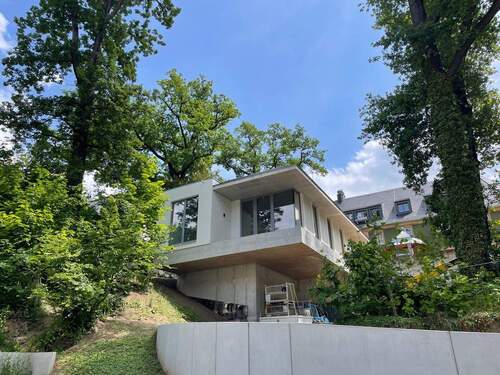 Hausansicht - *einmalige Gelegenheit - modernes und freistehendes Einfamilienhaus auf dem Weißen Hirsch*