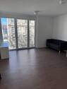Wohnzimmer - Schöne möblierte 2-Zimmer-Wohnung in zentraler Lage