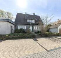 Mit Erbpacht: Familienfreundliches Einfamilienhaus mit Balkon, Terrasse und Garage in beliebter Lage! - Sprockhövel