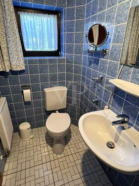 Badezimmer Untergeschoss (II) - 