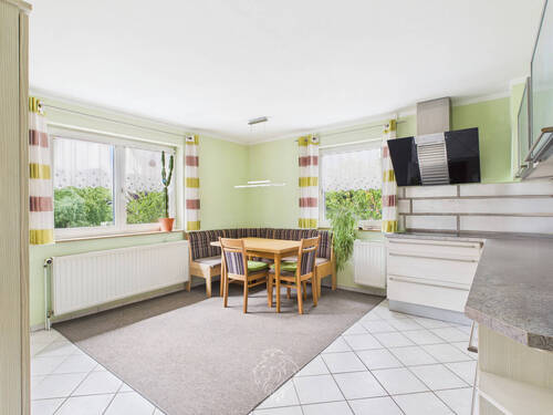 Küche EG - 7 Zimmer Einfamilienhaus zum Kaufen in Großeibstadt