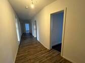 Flur.jpg - 5 Zimmer Etagenwohnung zur Miete in Chemnitz