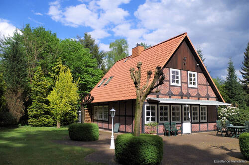 Hausansicht SW-Terrasse - 