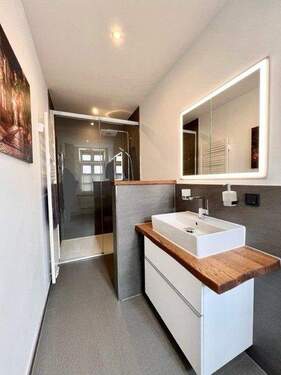 Bad 2. OG Hauptwohnung - 