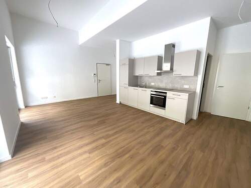 Wohn-Ess-Kochbereich - 2 Zimmer Etagenwohnung zur Miete in Nürnberg