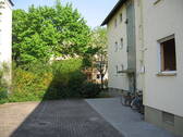 Hof & Fahrradabstellplatz 2005 - 