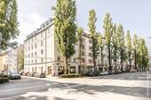 Vorderansicht des Hauses - 3 Zimmer Etagenwohnung zum Kaufen in München