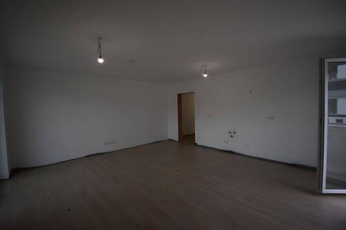 Wohnzimmer_Küche2.jpeg - Etagenwohnung mit 94,00 m² in Waldkirchen zur Miete