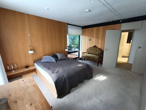 Zimmer 2 - 
