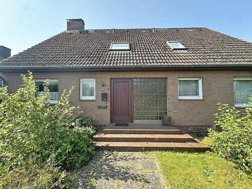 Hauseingang - 6 Zimmer Mehrfamilienhaus, Wohnhaus zum Kaufen in Bargfeld Stegen