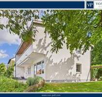 Gepflegtes EFH mit tollem Garten und schönem Blick über Dittelbrunn. Optional mit zweitem Grundstück