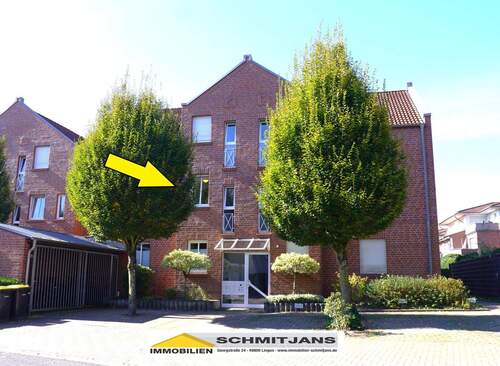 Außenansicht vorne - Attraktive, frisch renovierte 2-Zimmer-Wohnung mit überdachtem Balkon