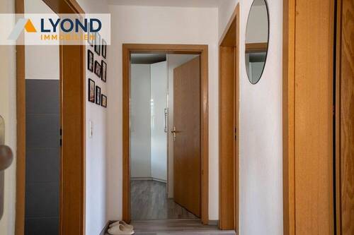 Flur - 3 Zimmer Etagenwohnung in Esslingen am Neckar / Oberesslingen