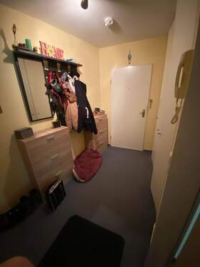Flur - 2 Zimmer Etagenwohnung zur Miete in Hamburg
