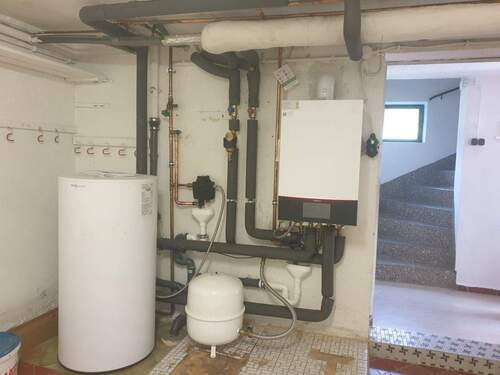 moderne Gasbrennwerttherme - 