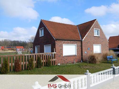 Außenansicht 1 - Provisionsfrei! großzügiges Einfamilienhaus in Weener OT Stapelmoor zu verkaufen