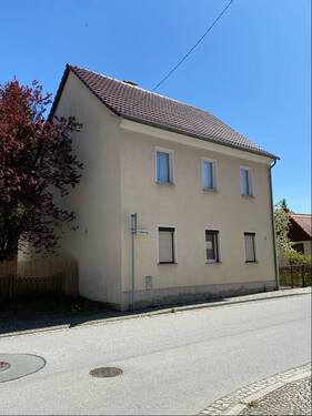 Nordwestansicht - 4 Zimmer Einfamilienhaus in Bernstadt