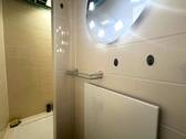 Badezimmer (1.OG rechts) - 