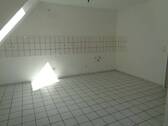 offene Küche - 4 Zimmer Etagenwohnung zur Miete in Bremerhaven