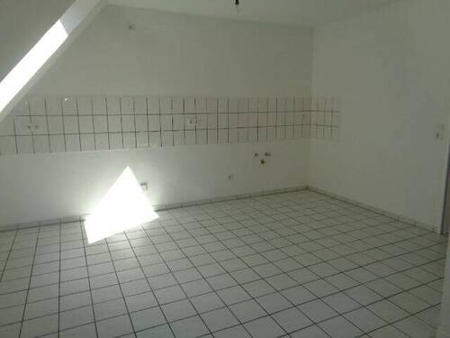 offene Küche - 4 Zimmer Etagenwohnung zur Miete in Bremerhaven
