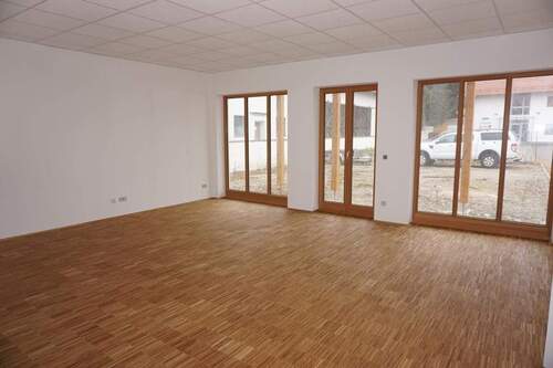 Büro 1 - leer - 