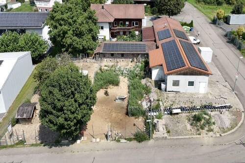 Gesamtgelände von oben - Mehrfamilienhaus, Wohnhaus zum Kaufen in Dunningen