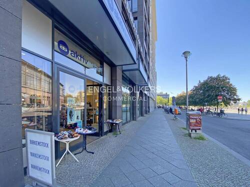 Ansicht - Verkaufsfläche am Bahnhof Friedrichstraße
