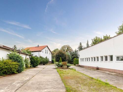 Variety of Options - Halle in Bernau