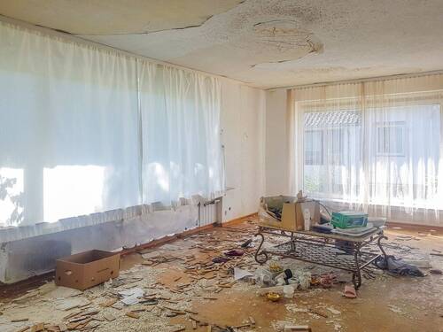 Wohnzimmer - 5 Zimmer Einfamilienhaus zum Kaufen in Gifhorn