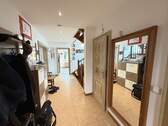 Eingangsbereich - 3 Zimmer Einfamilienhaus zum Kaufen in Cadolzburg