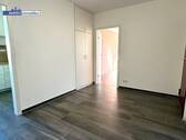 Flur - 3 Zimmer Etagenwohnung zum Kaufen in Hannover / Oberricklingen
