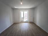 Wohnzimmer - Etagenwohnung mit 73,20 m&sup2; in Merseburg zur Miete