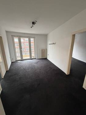 Wohnzimmer - 3 Zimmer Etagenwohnung zur Miete in Hamburg