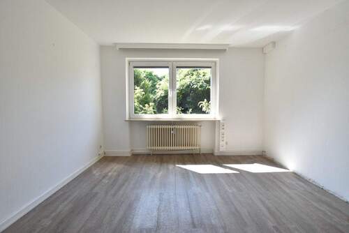 Büro 2 (EG) - 6 Zimmer Büro in Wedel