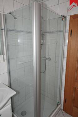 Badezimmer im Erdgeschoss Bild II - 