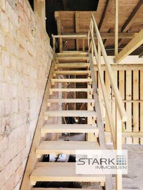 Treppe zur Wohnung.jpg - 