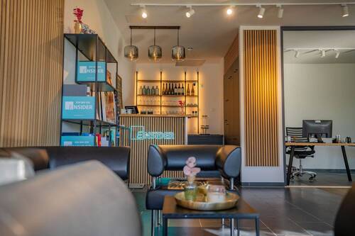 BAR - 
