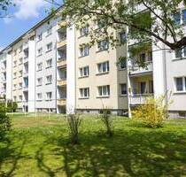 Wohnung mit Balkon sucht Nachmieter - Einbauküche kann gegen Ablöse übernommen werden! - Altenburg