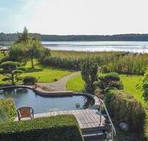 Direkt am See: Gepflegtes 4-Zi.-Zuhause mit einzigartigem Grundstück, Bootssteg und Einliegerwhg. - Krakow am See Bossow