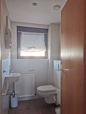 WC - 